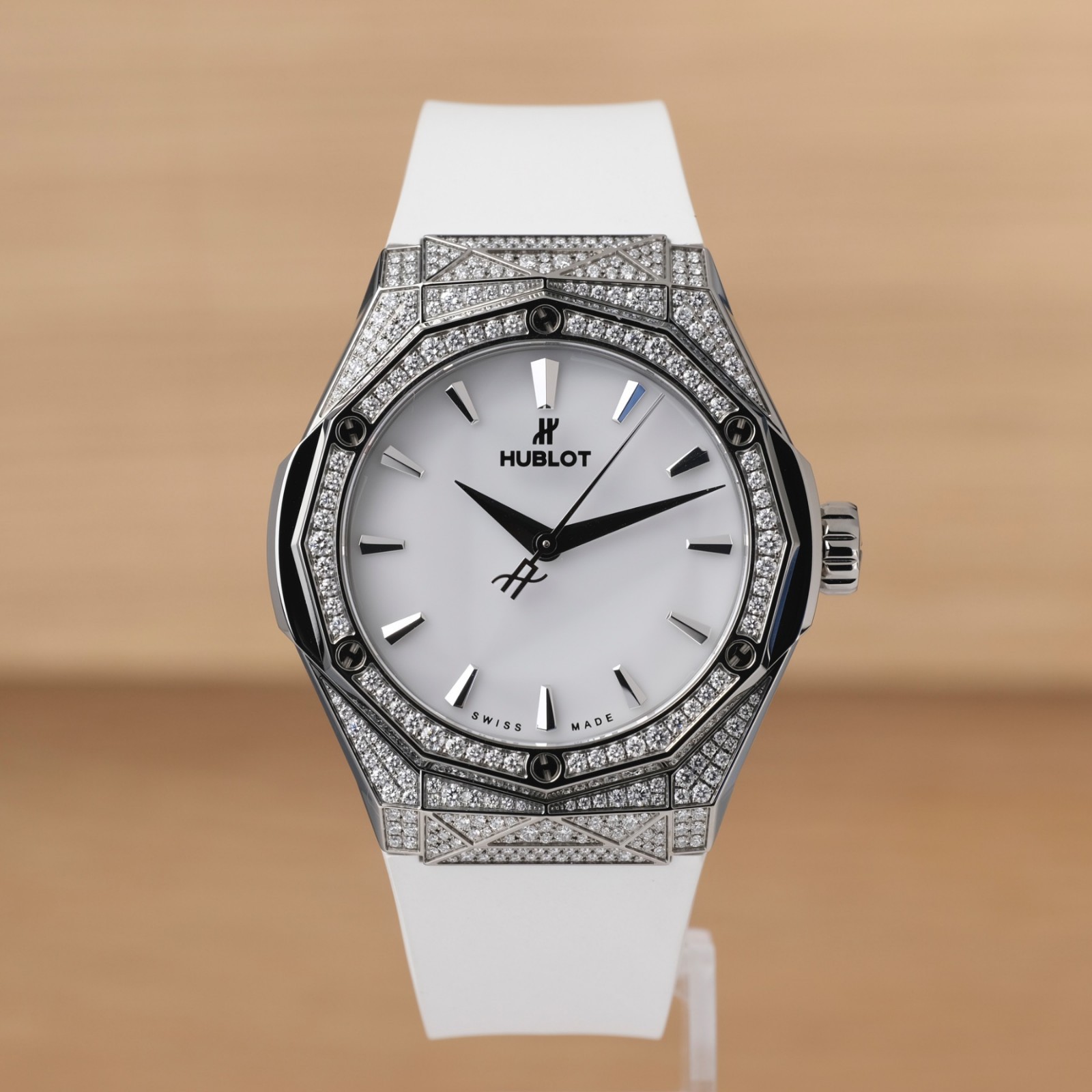 Hublot Classic Fusion 550.NS.2200.RW.1604.ORL20