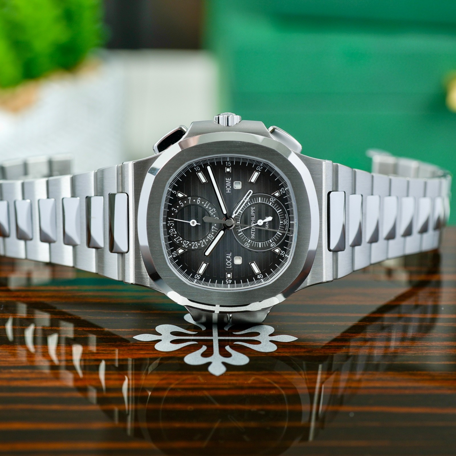 Patek Philippe Nautilus 5990-1A