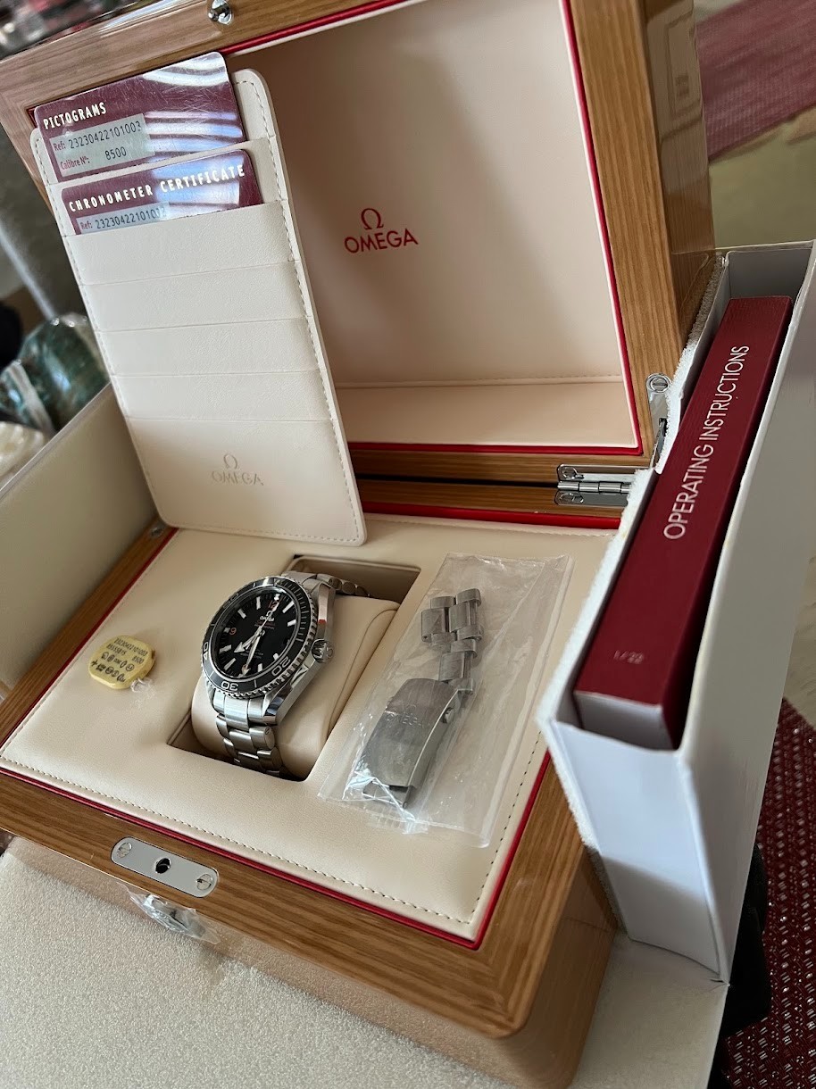 Omega Planet Ocean 8500