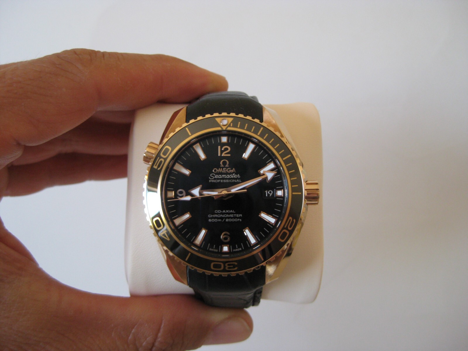 Omega Planet Ocean 232.63.42.21.01.001
