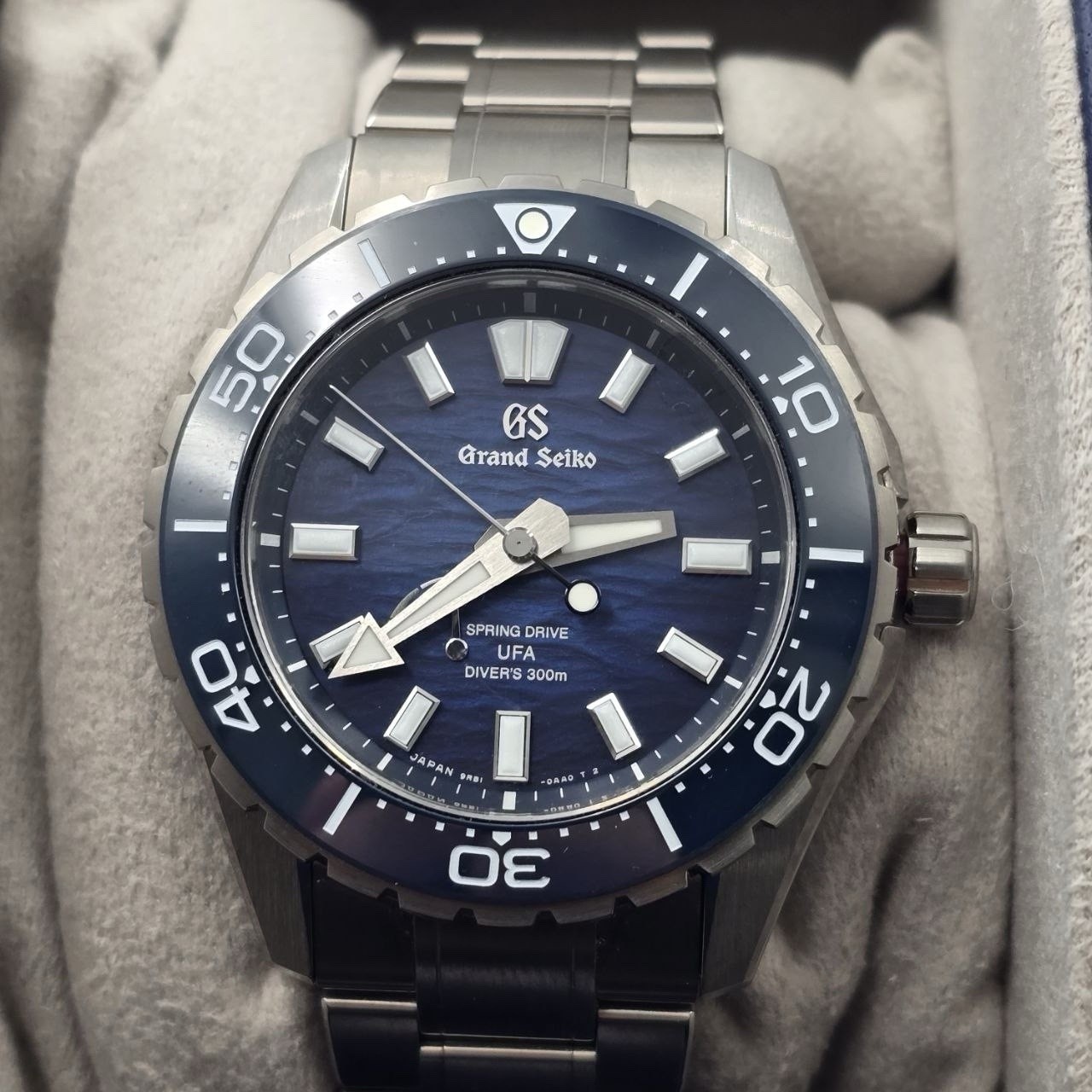 Grand Seiko Evolution 9 SLGB023