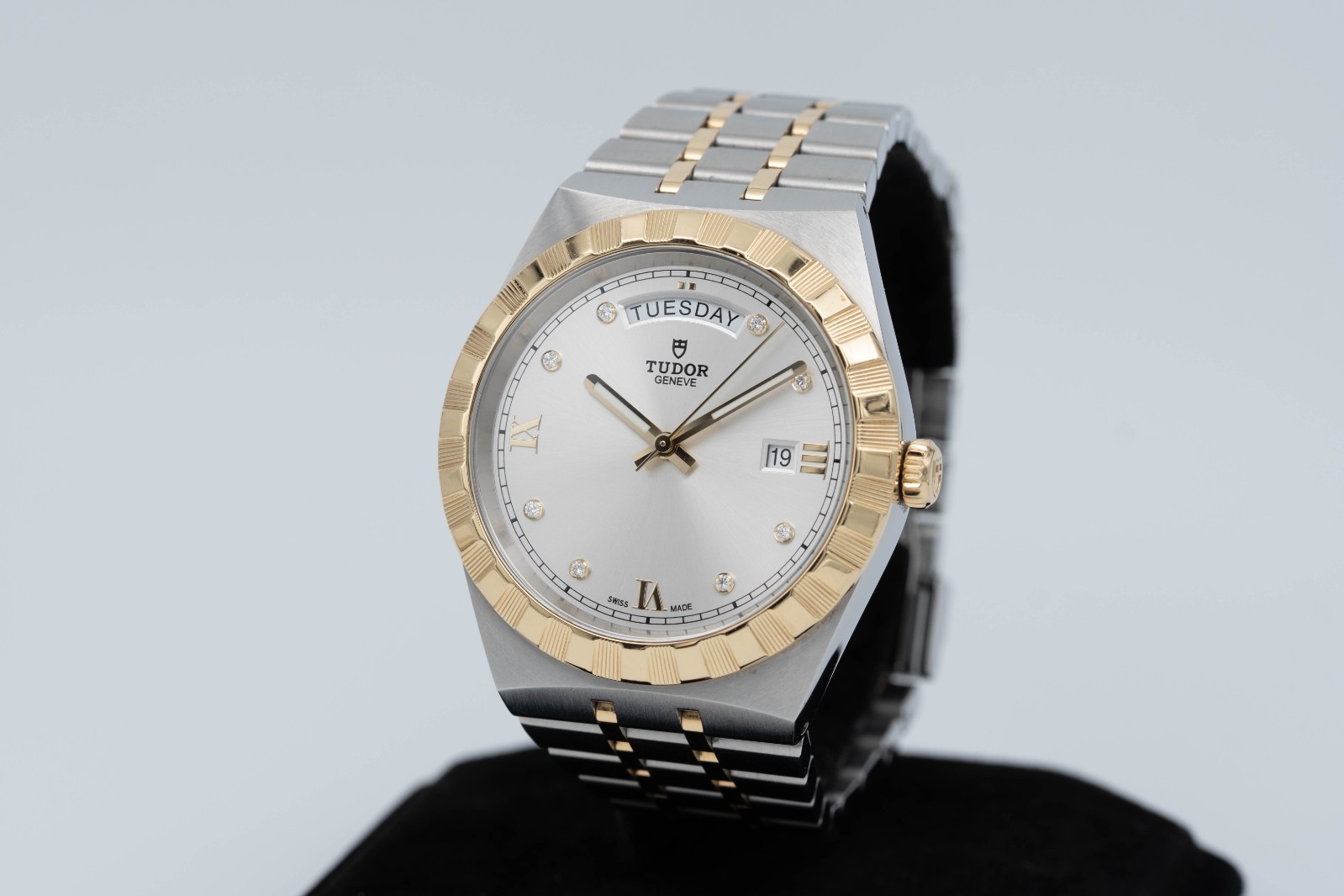 Tudor Royal M28603-0002