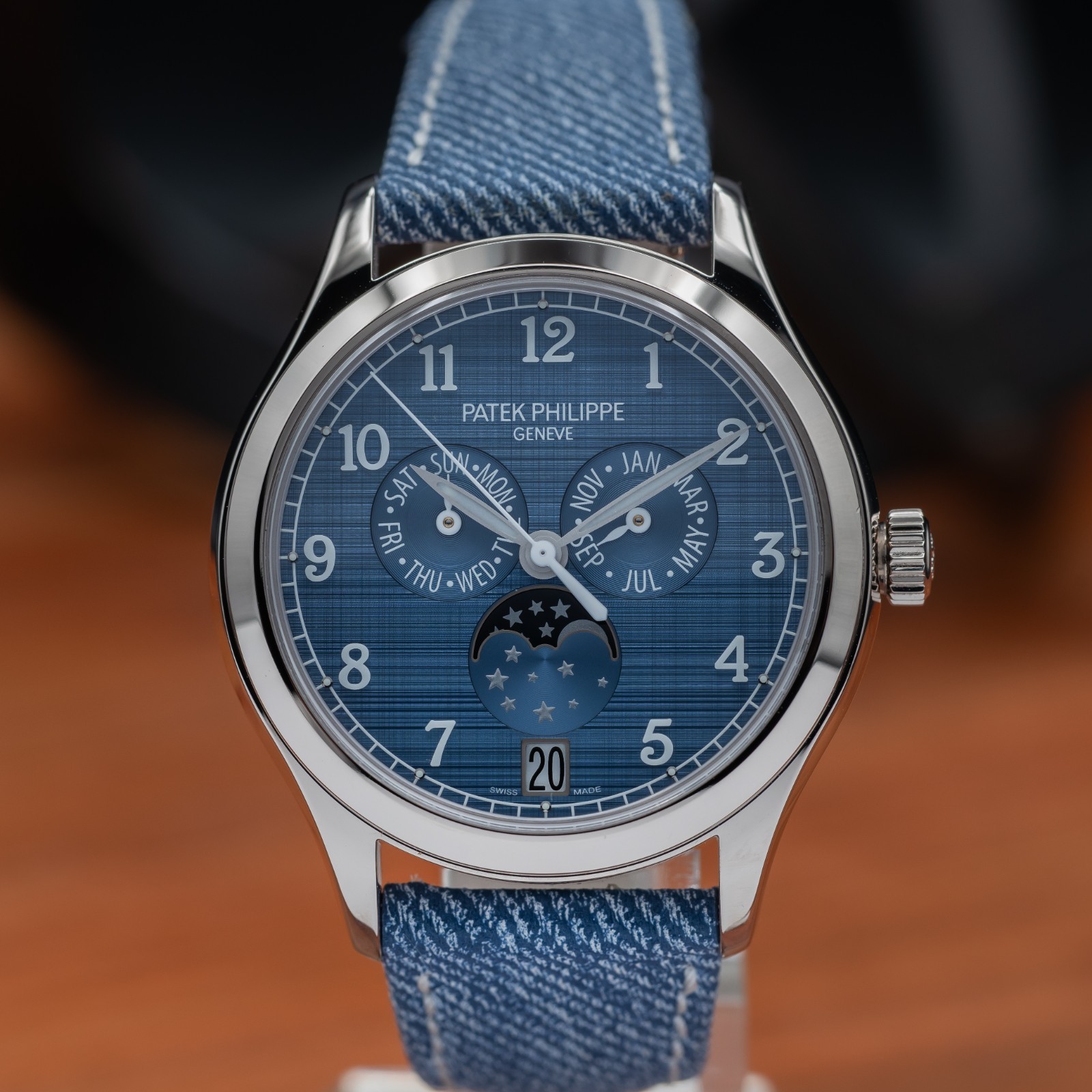 Patek Philippe Complications 4946G