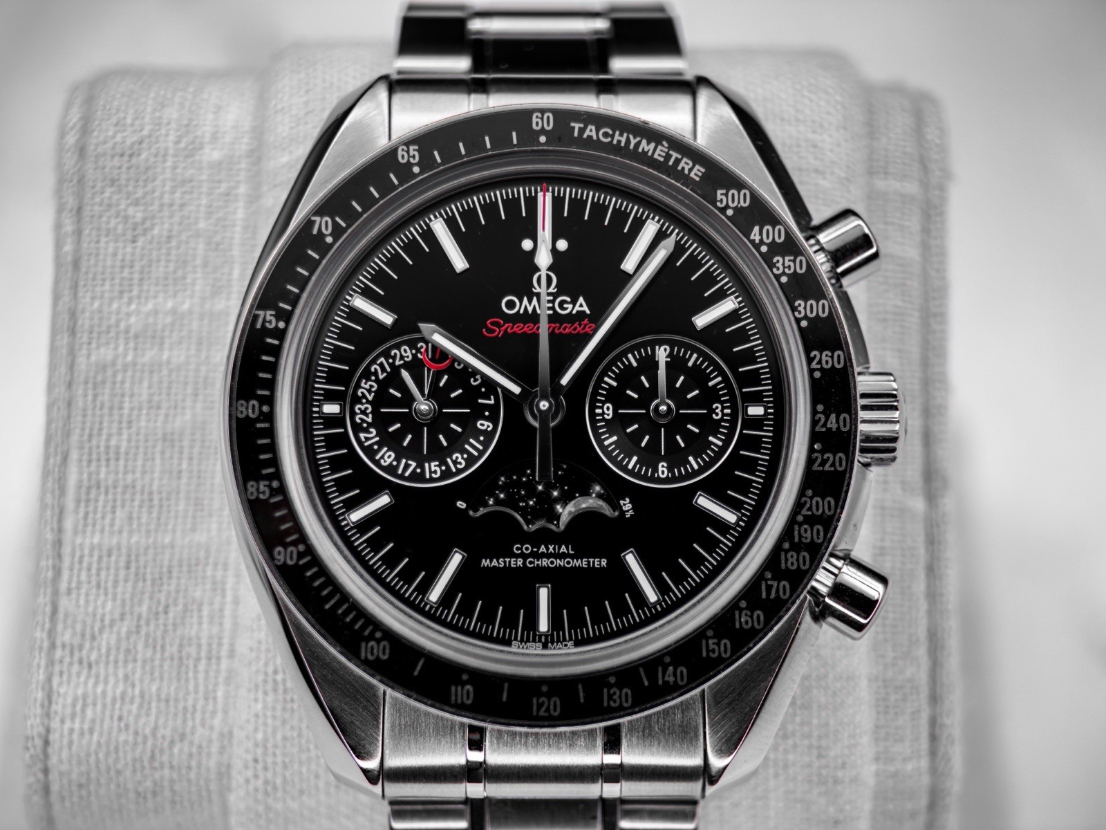 Omega Speedmaster 304.30.44.52.01.001