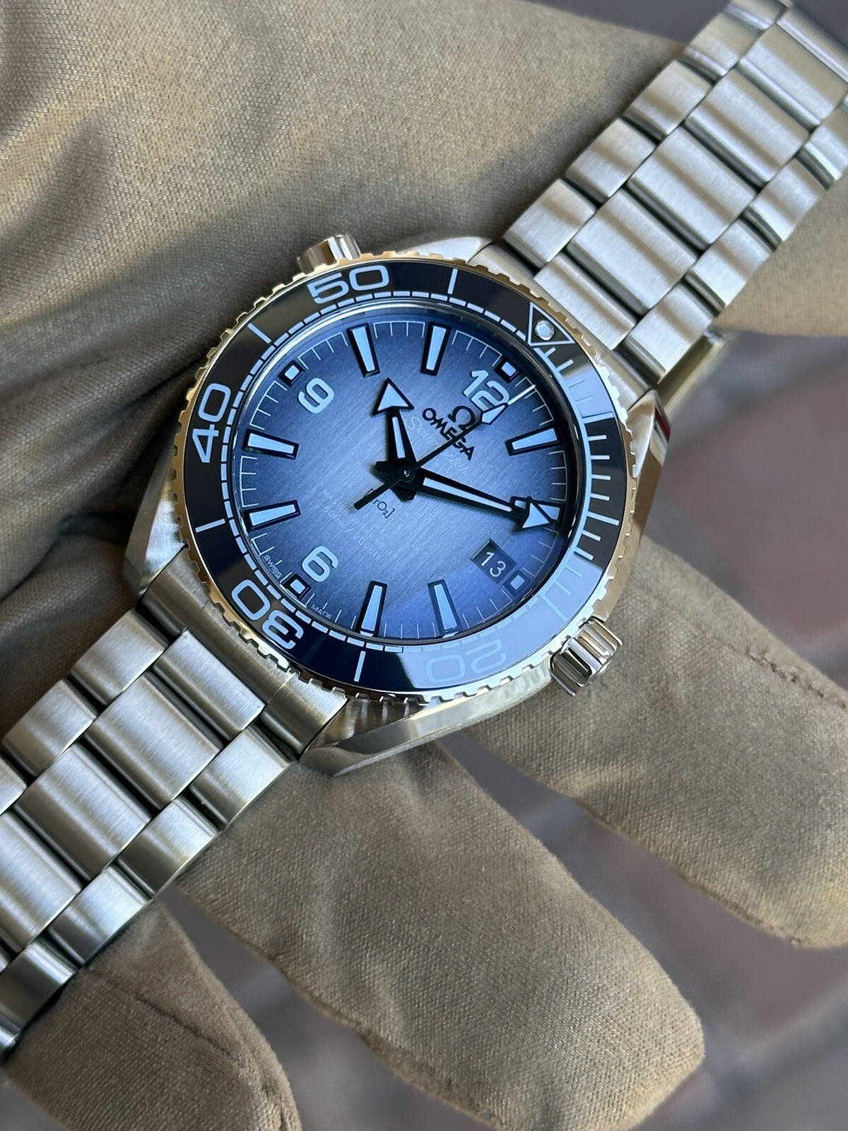 Omega Planet Ocean 215.30.40.20.03.002