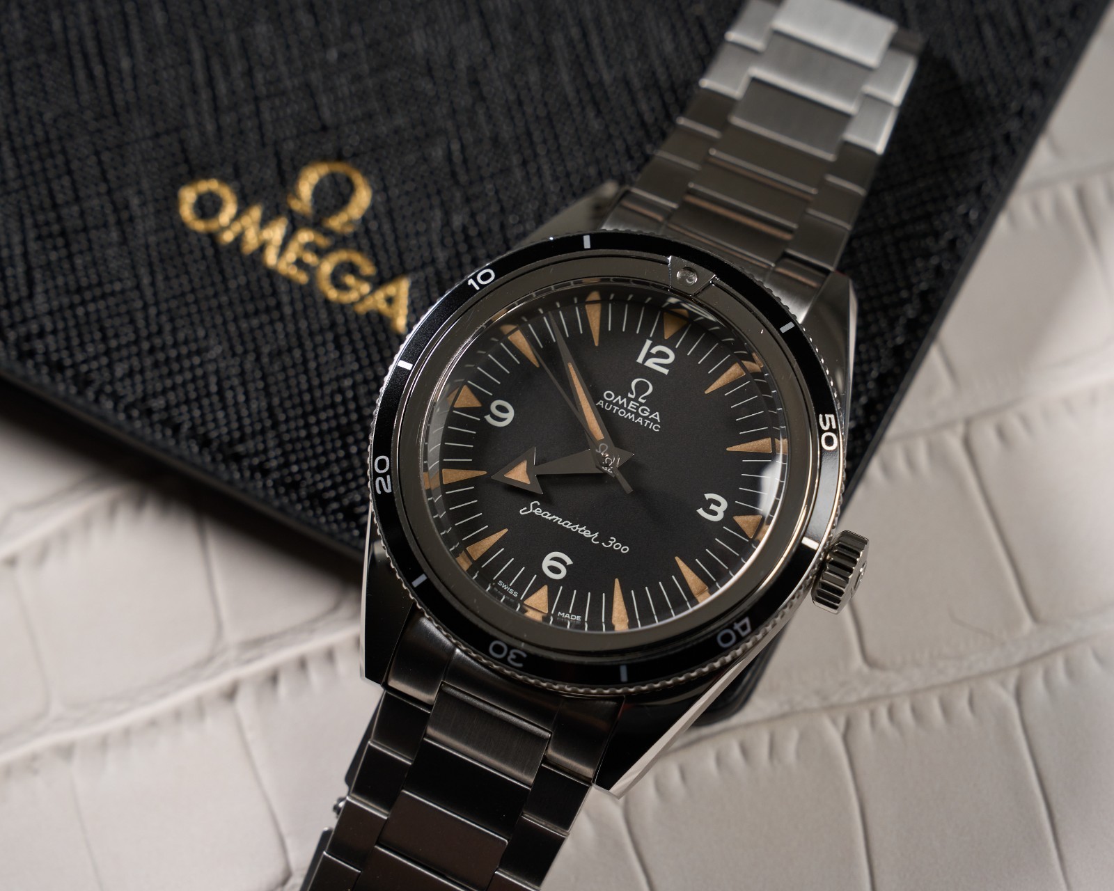 Omega Seamaster 300 234.10.39.20.01.001