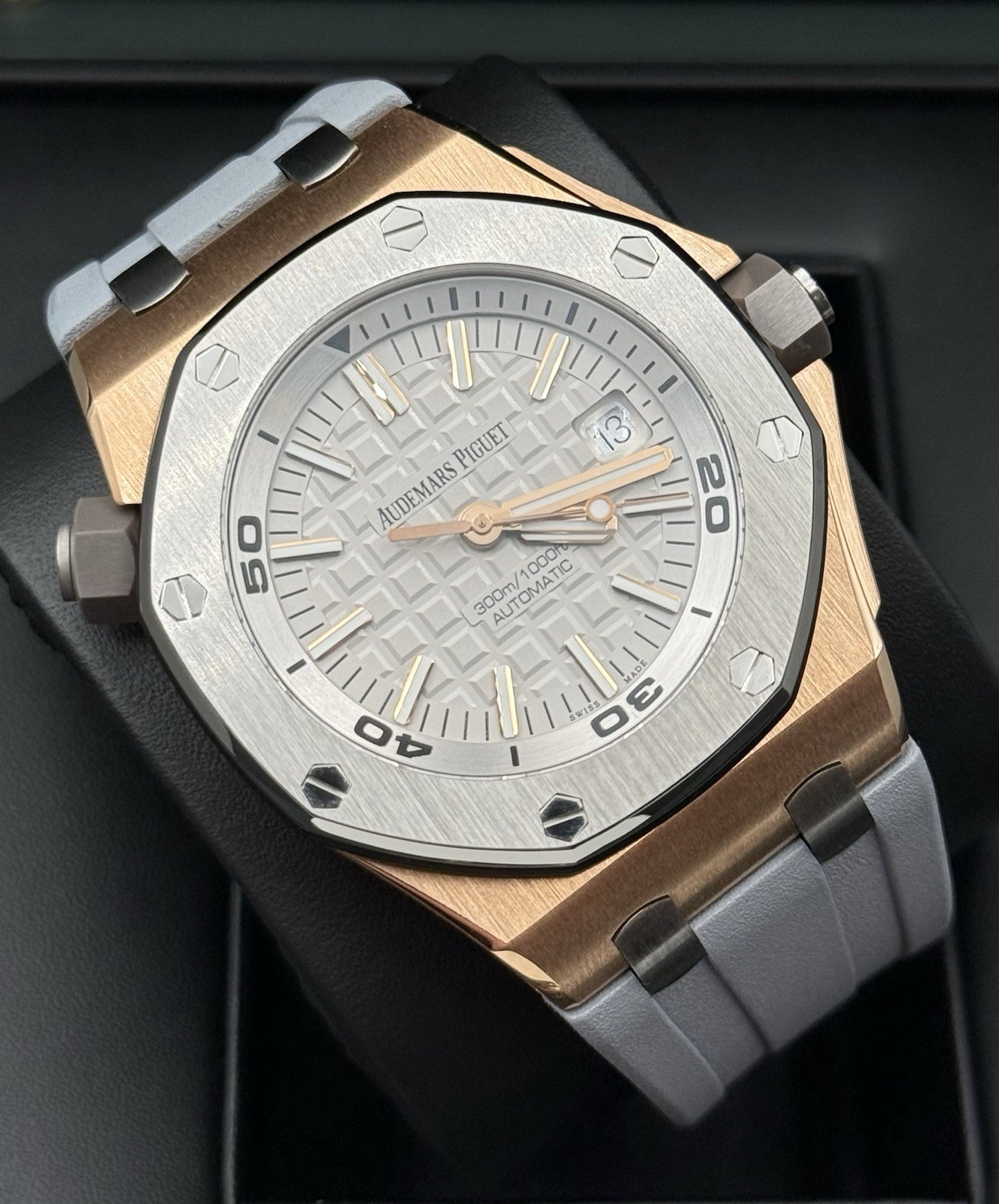 Audemars Piguet Royal Oak Offshore Diver 15711OI.OO.A006CA.01
