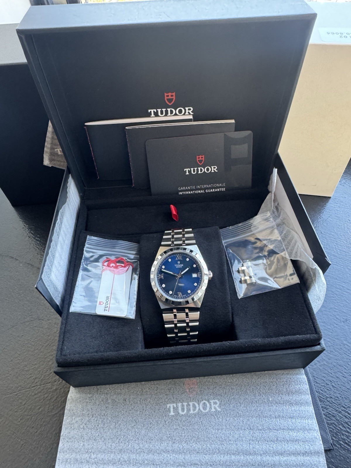 Tudor Royal M28500-0006