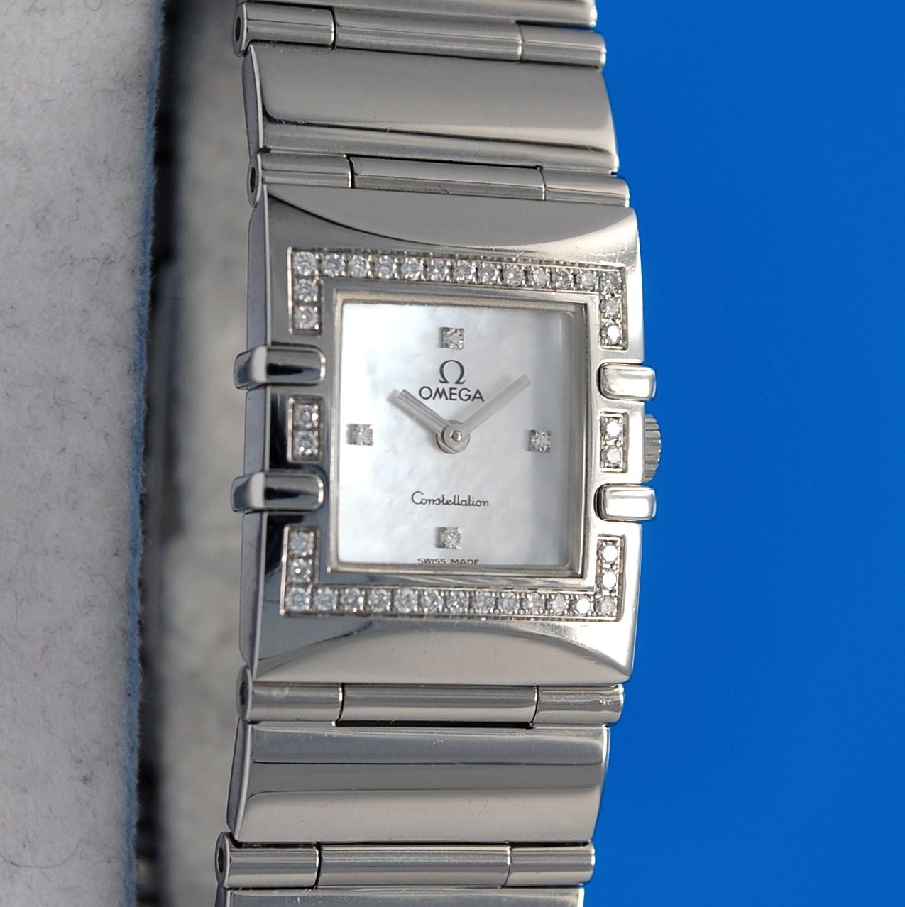 Omega Constellation 1528