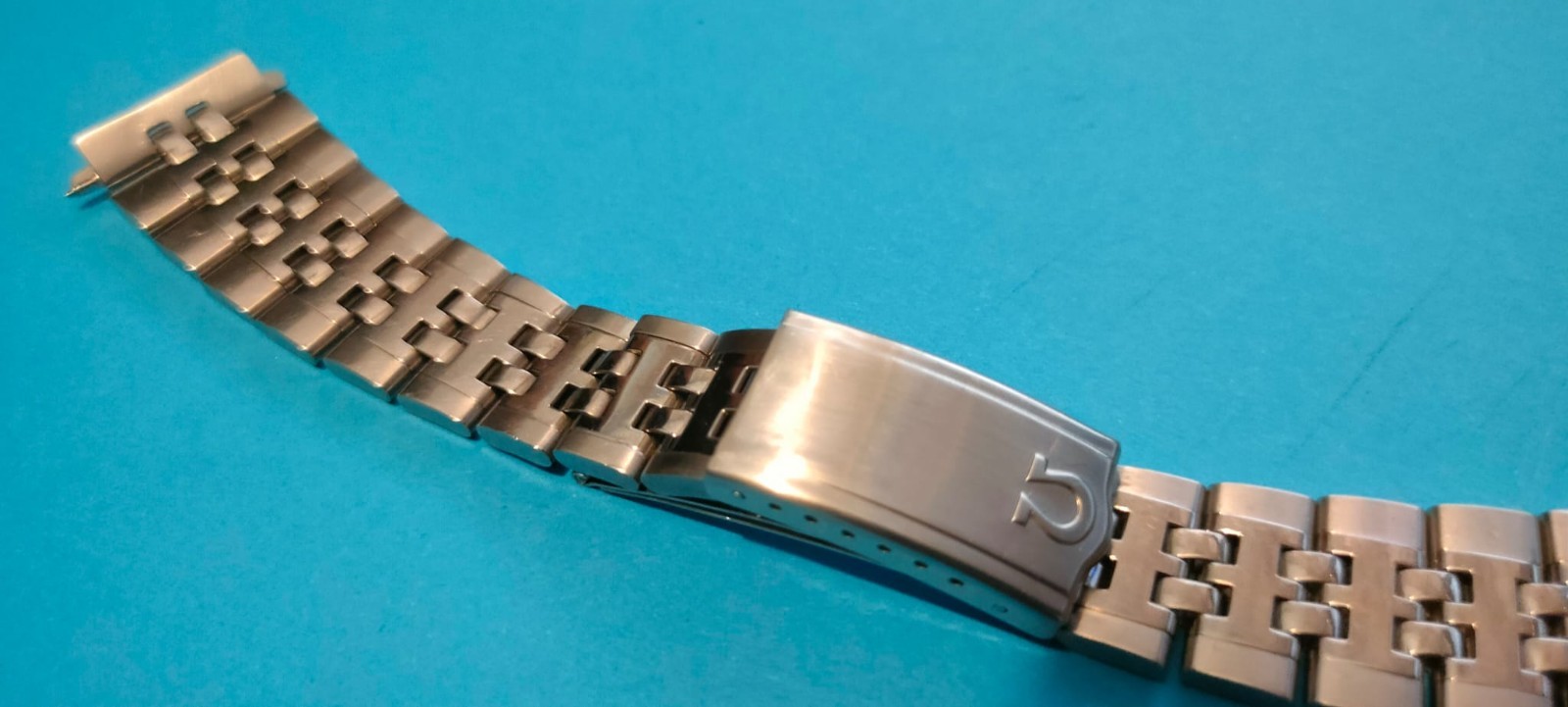 Omega Speedmaster 145022
