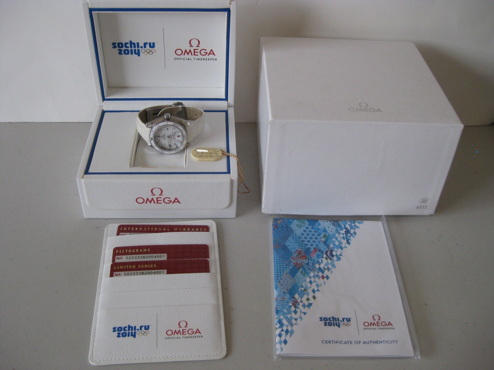 Omega Seamaster Planet Ocean 522.33.38.20.04.001