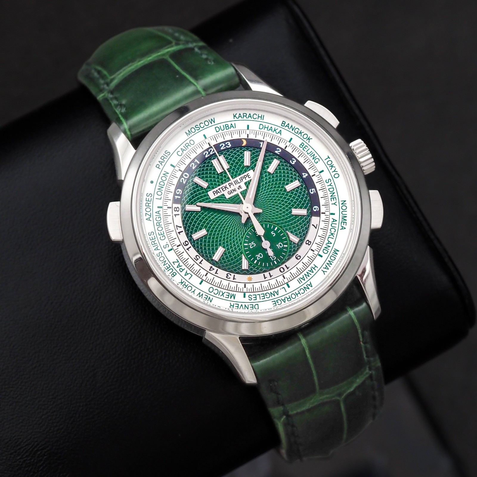 Patek Philippe World Time 5930P