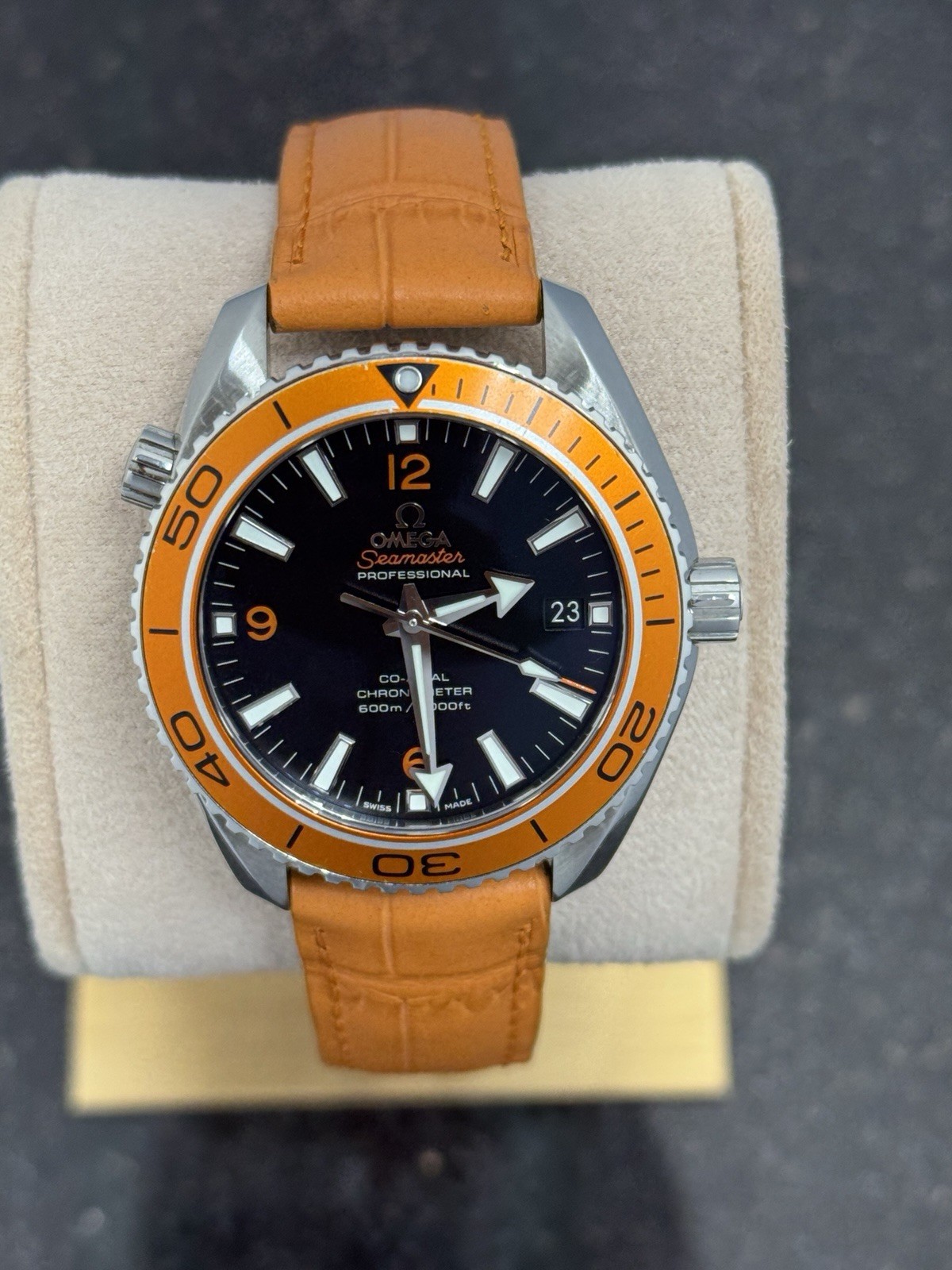 Omega Seamaster Planet Ocean 232.32.42.21.01.001