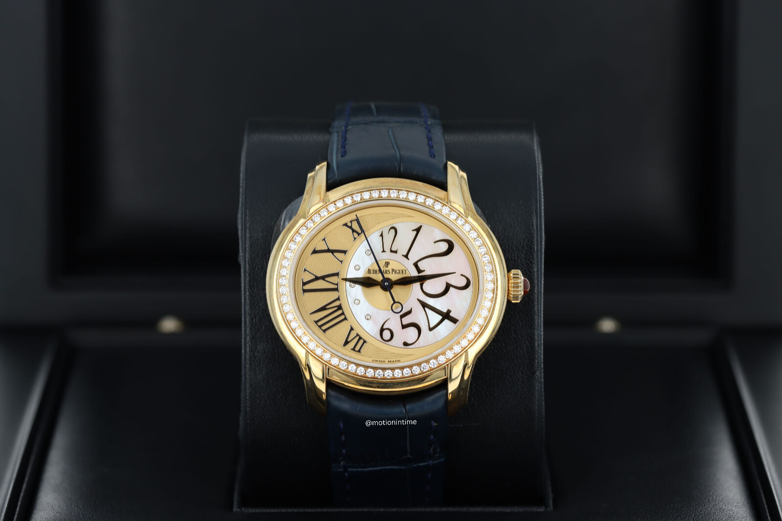 Audemars Piguet Millenary 77301BA.ZZ.D097CR.01