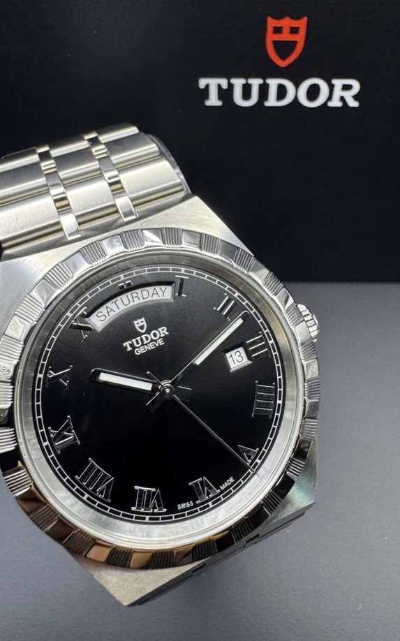 Tudor Royal M28600-0003