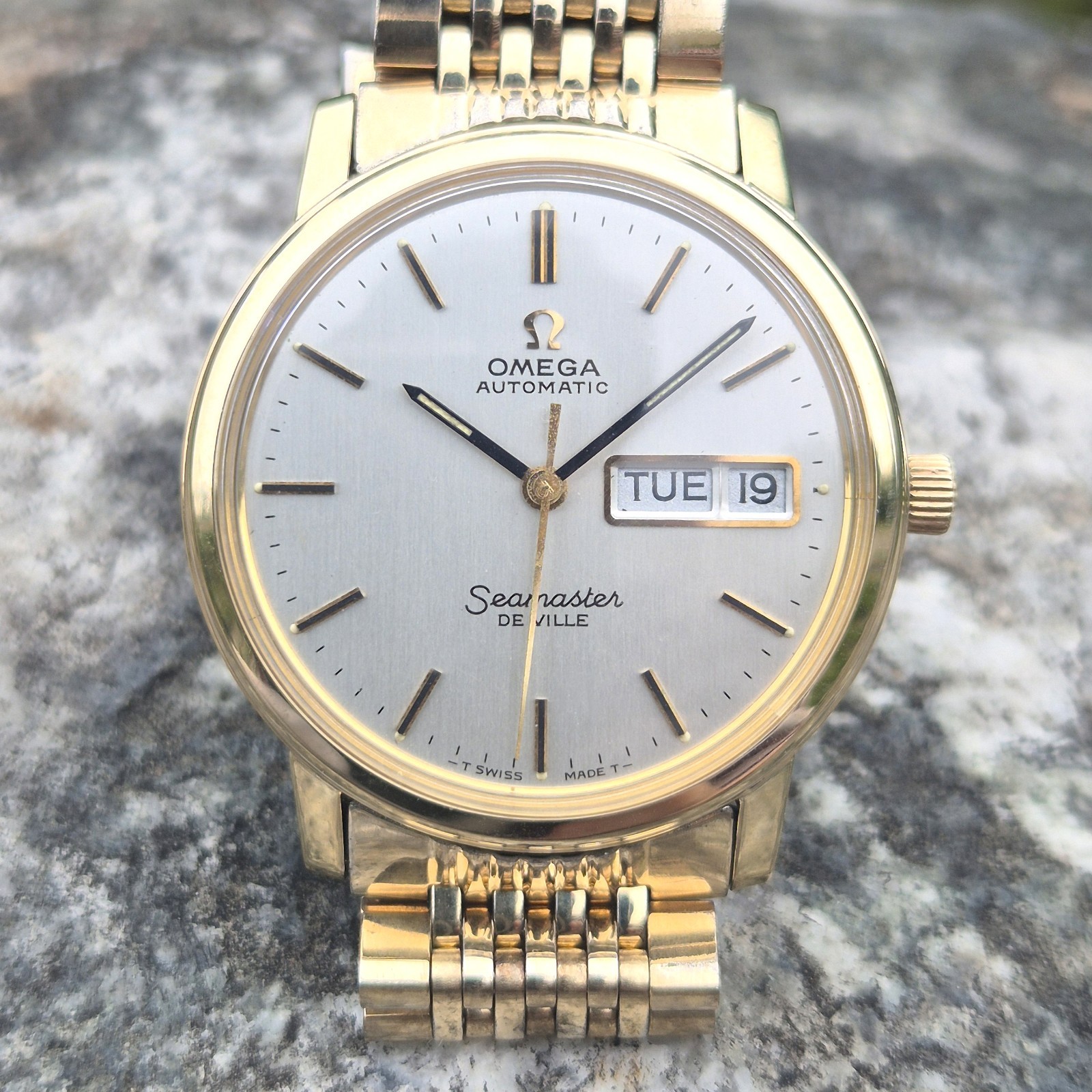 Omega De Ville 1020