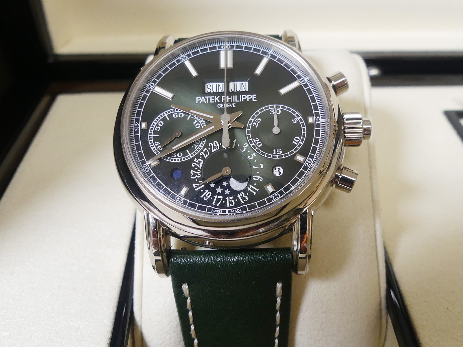 Patek Philippe Chronograph 5204G