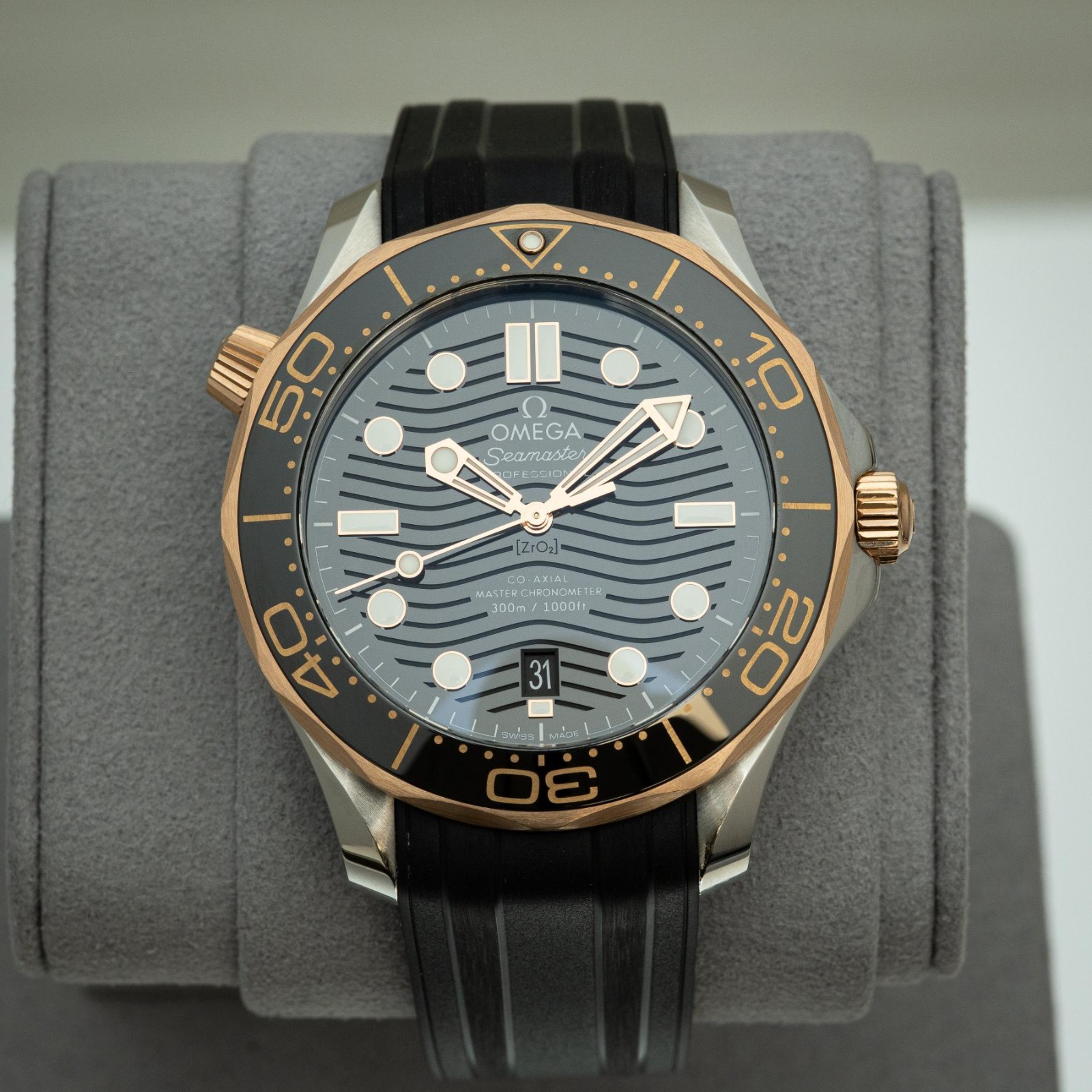 Omega Seamaster Diver 300M 210.22.42.20.01.002