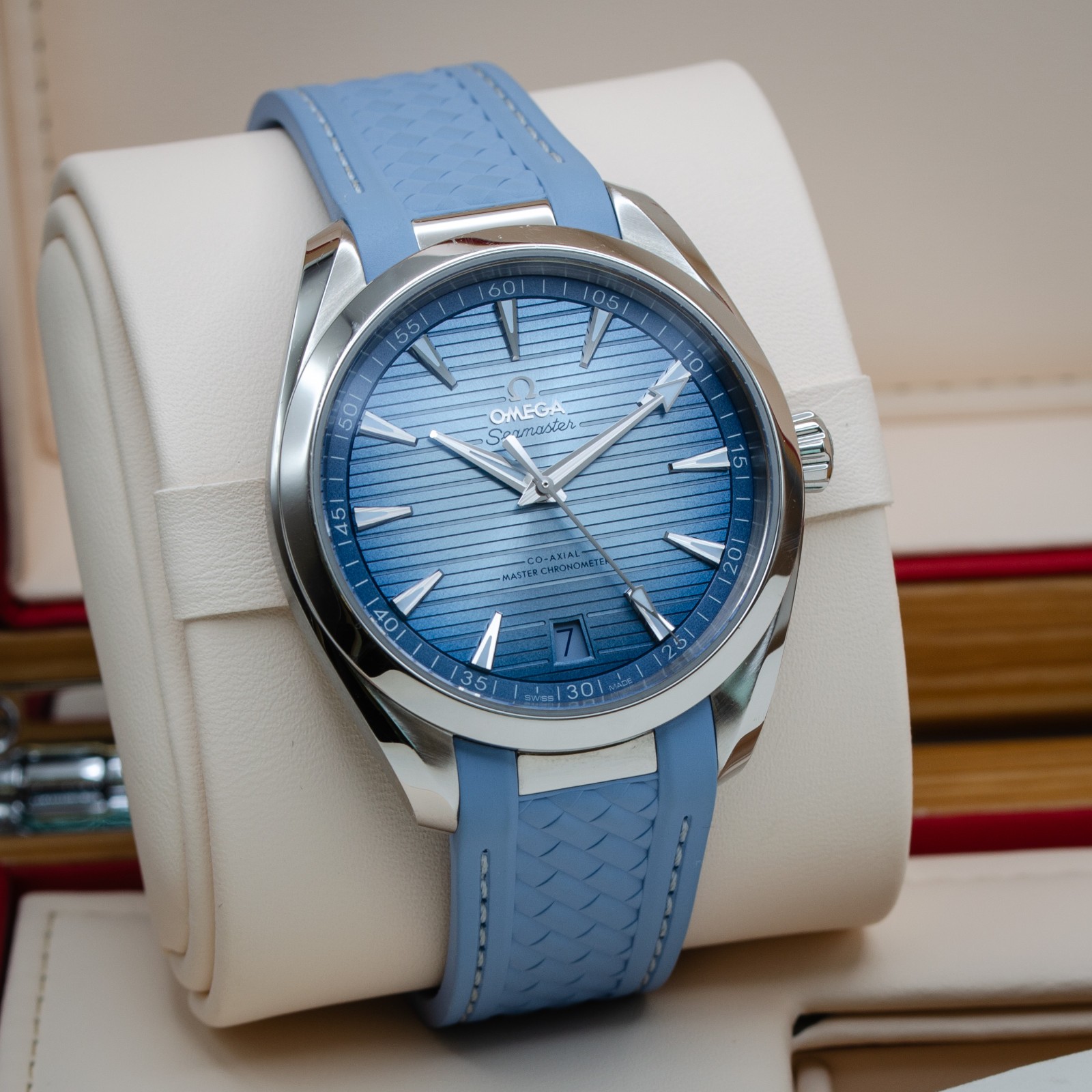 Omega Aqua Terra 220.12.41.21.03.008