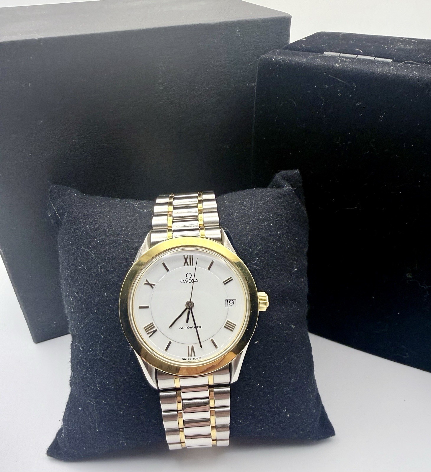 Omega Speedmaster 3300