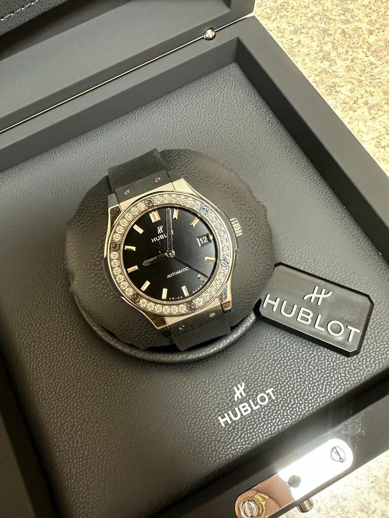 Hublot Classic Fusion 565.NX.1470.RX.1204