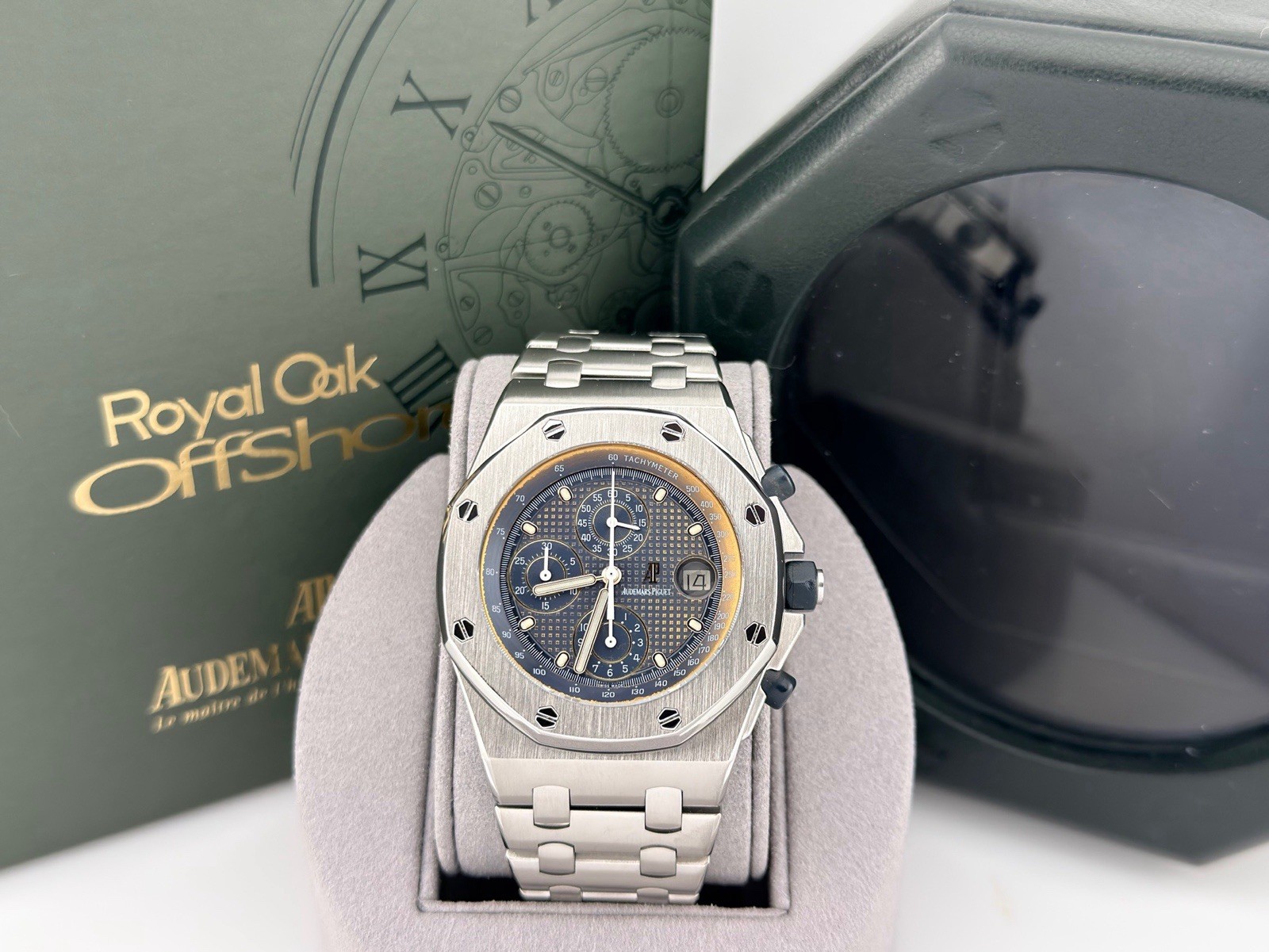 Audemars Piguet Royal Oak Offshore 25721ST.OO.1000ST.01