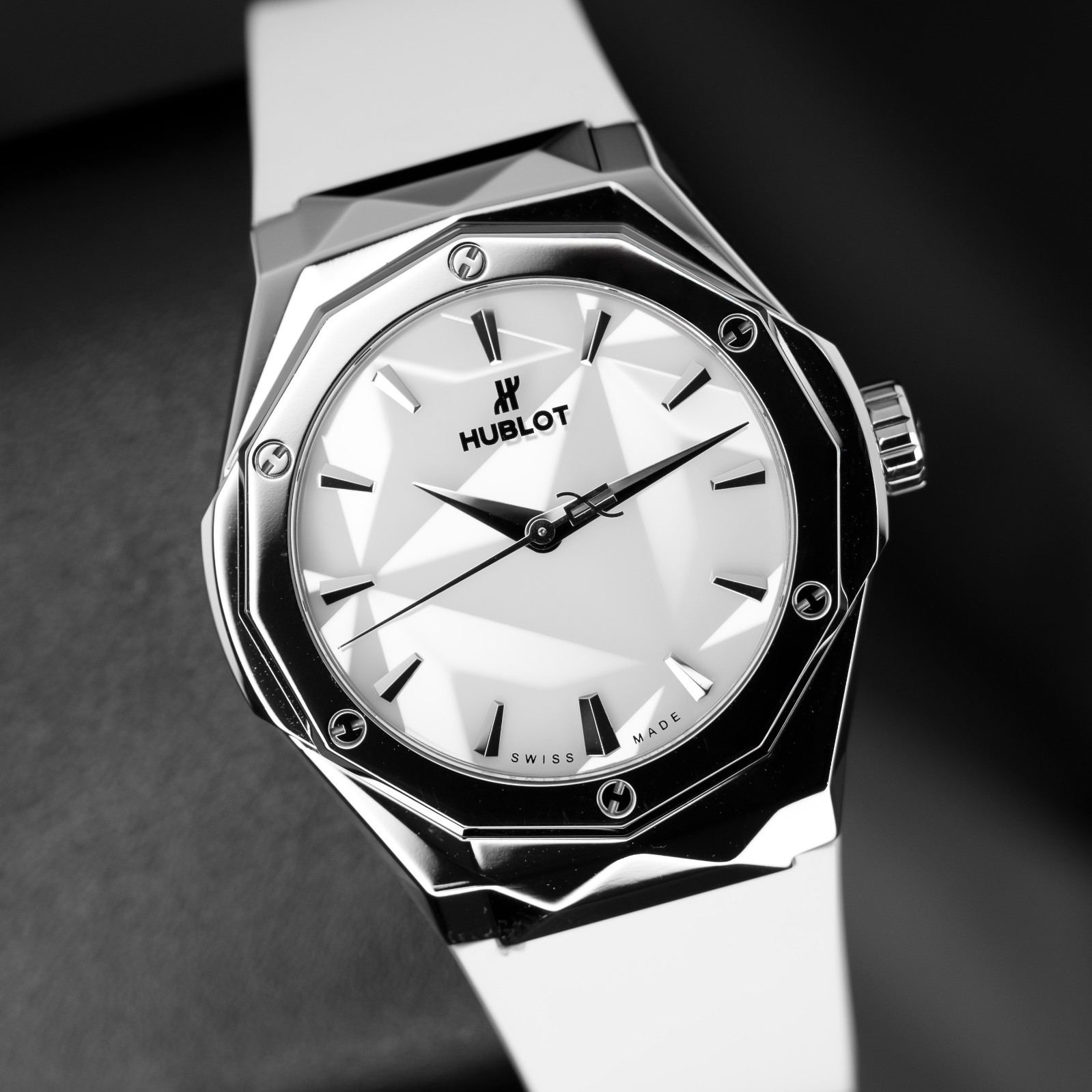 Hublot Classic Fusion 550.NS.2200.RW.ORL20