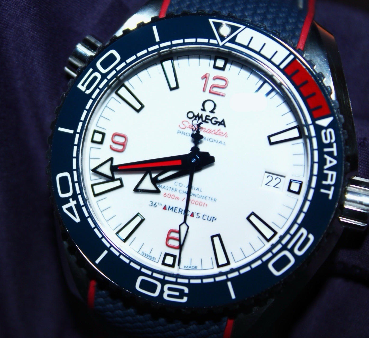 Omega Planet Ocean 215.32.43.21.04.001