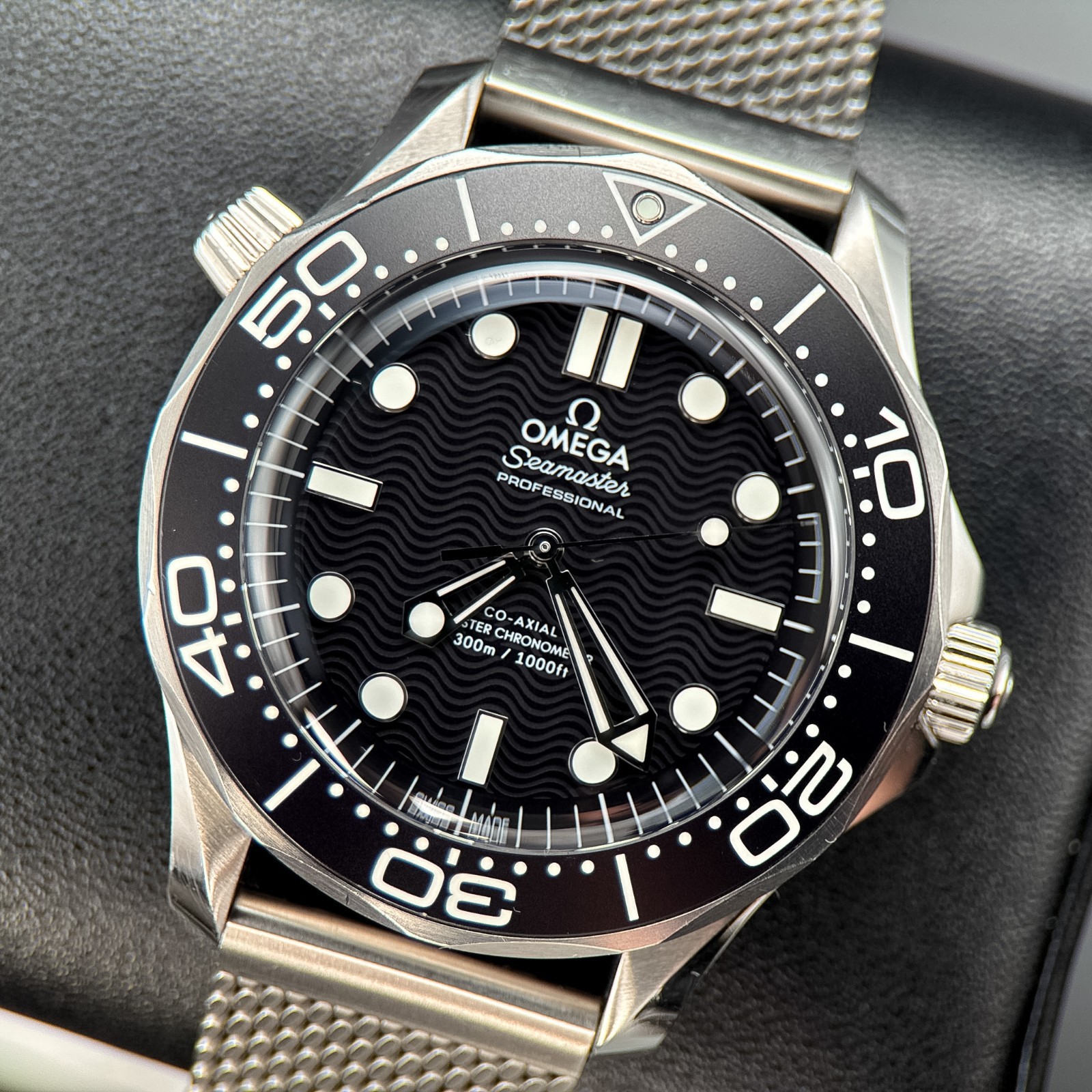 Omega Seamaster 300 210.30.42.20.01.010