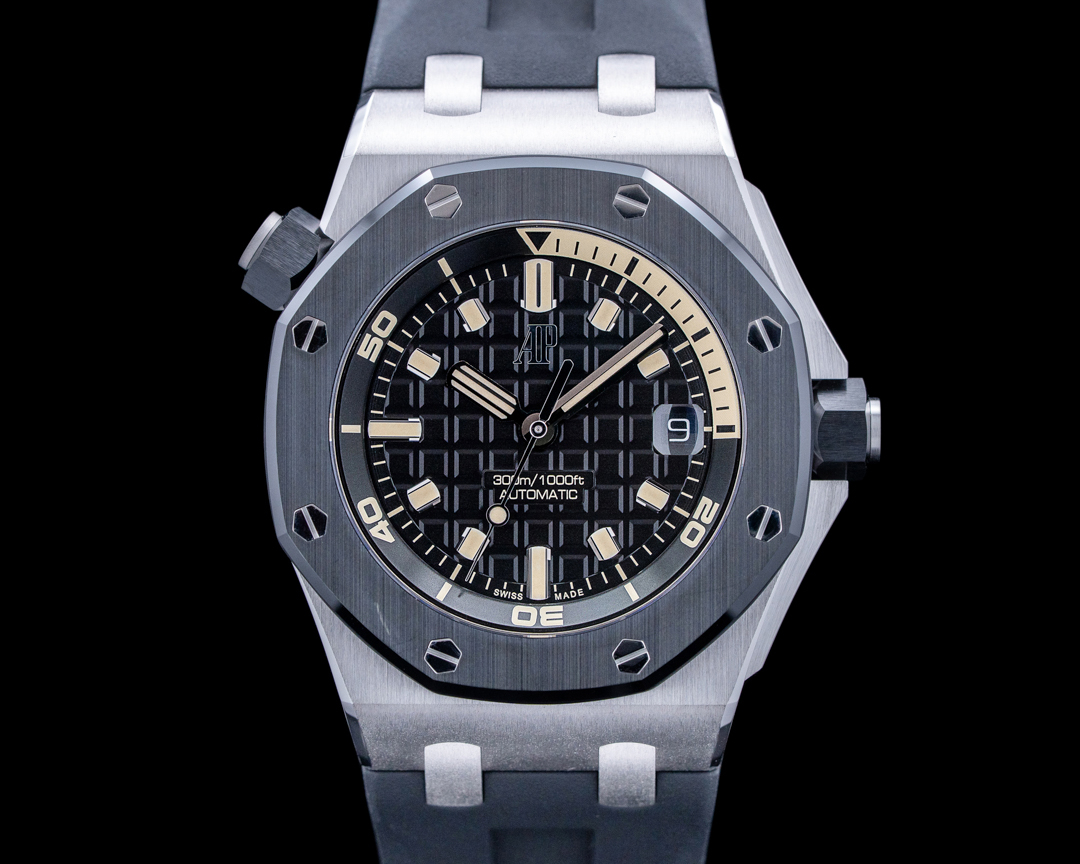 Audemars Piguet Royal Oak Offshore 15720CN